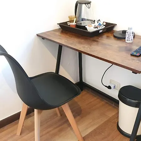 ゲストハウス I Covi Del Viaggiatore - Politecnico 3*